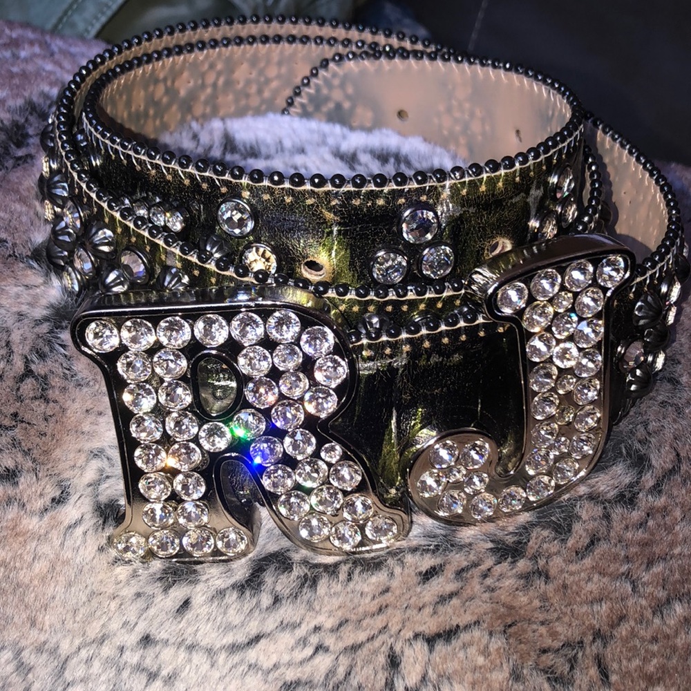 Robin’s Jean B.B Simon Belt